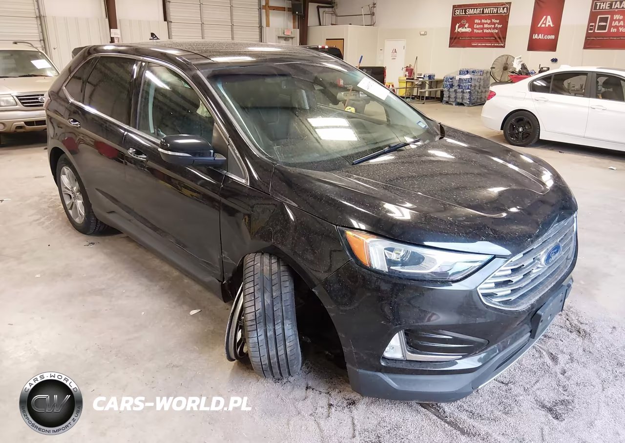 2019 Ford Edge Titanium
