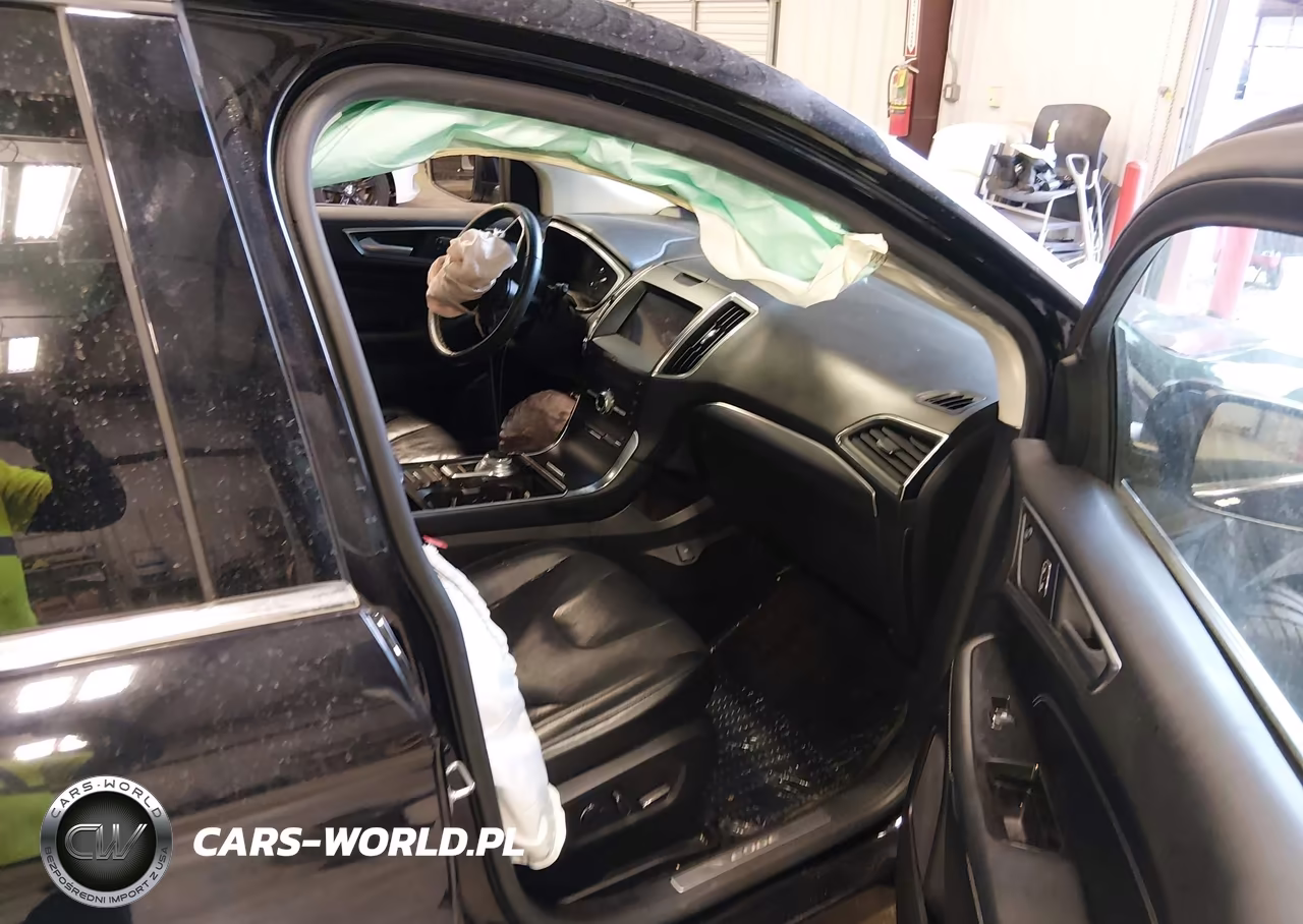 2019 Ford Edge Titanium VIN:2FMPK3K96KBC19984 - 5
