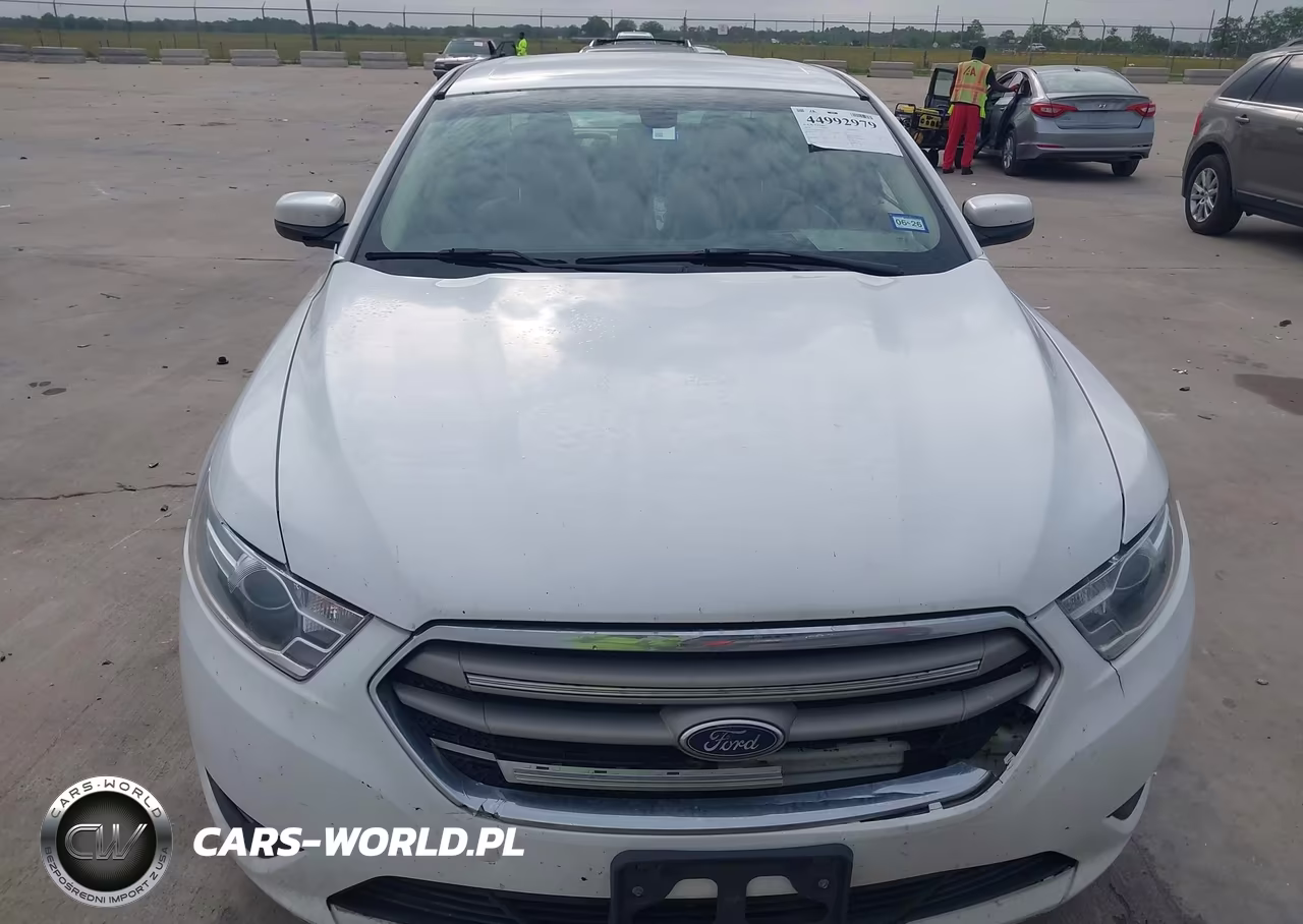 2018 Ford Taurus Sel VIN:1FAHP2E85JG111781 - 12