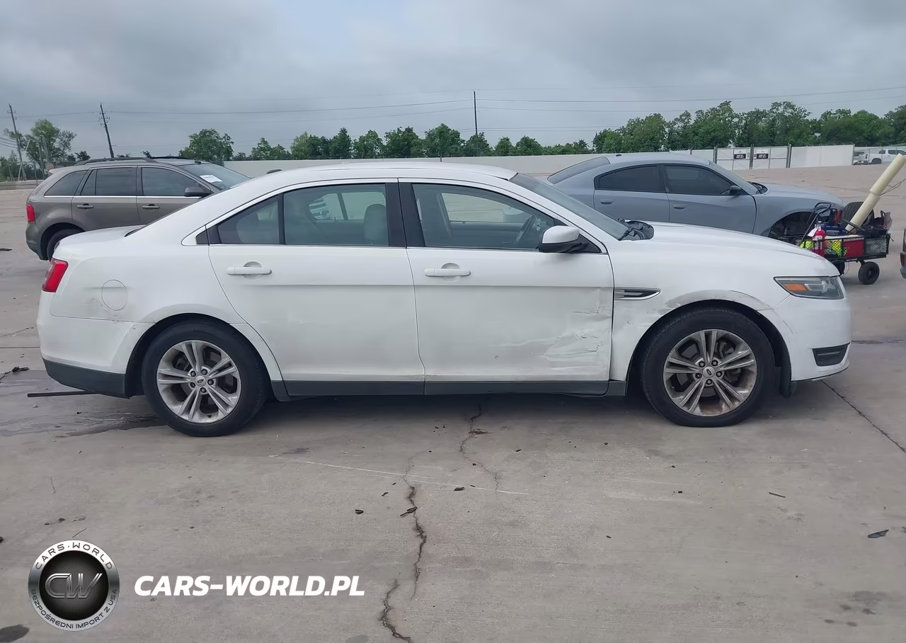 2018 Ford Taurus Sel VIN:1FAHP2E85JG111781 - 13