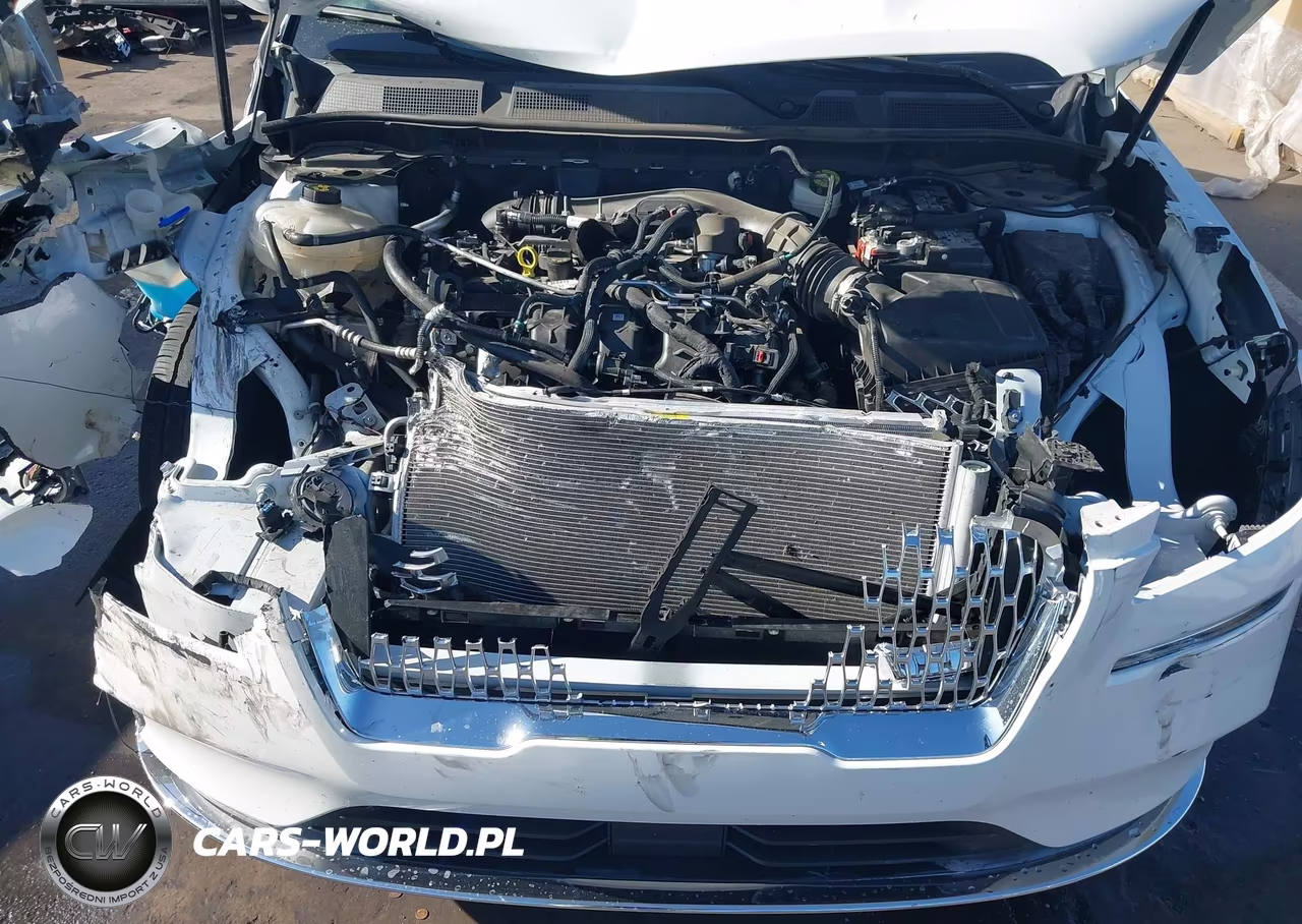 2020 Lincoln Corsair Standard VIN:5LMCJ1C93LUL29078 - 10