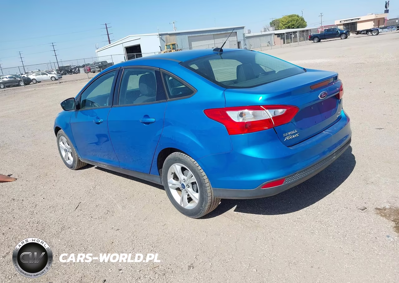2013 Ford Focus Se VIN:1FADP3F2XDL362189 - 3