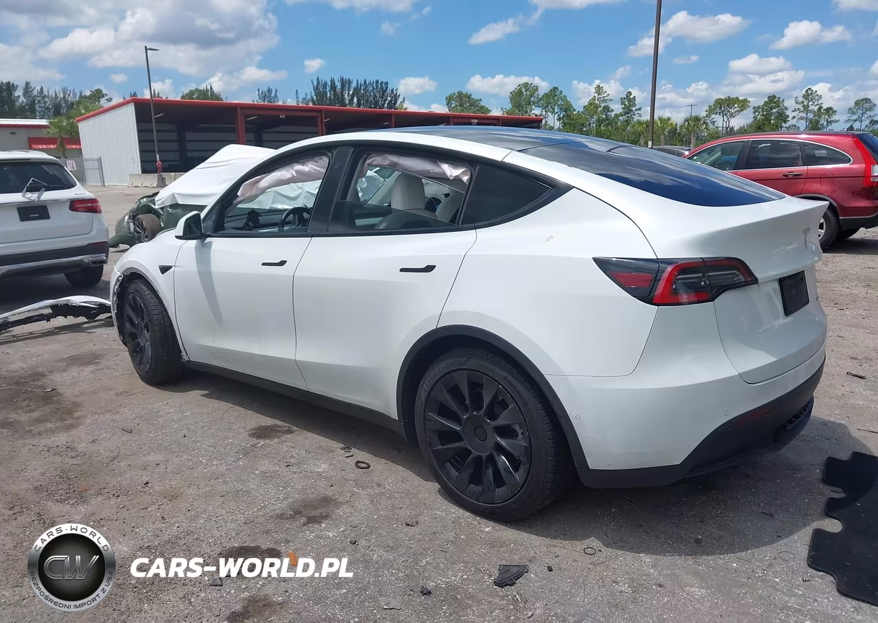 2021 Tesla Model Y Long Range Dual Motor All-Wheel Drive VIN:5YJYGDEE9MF108764 - 3