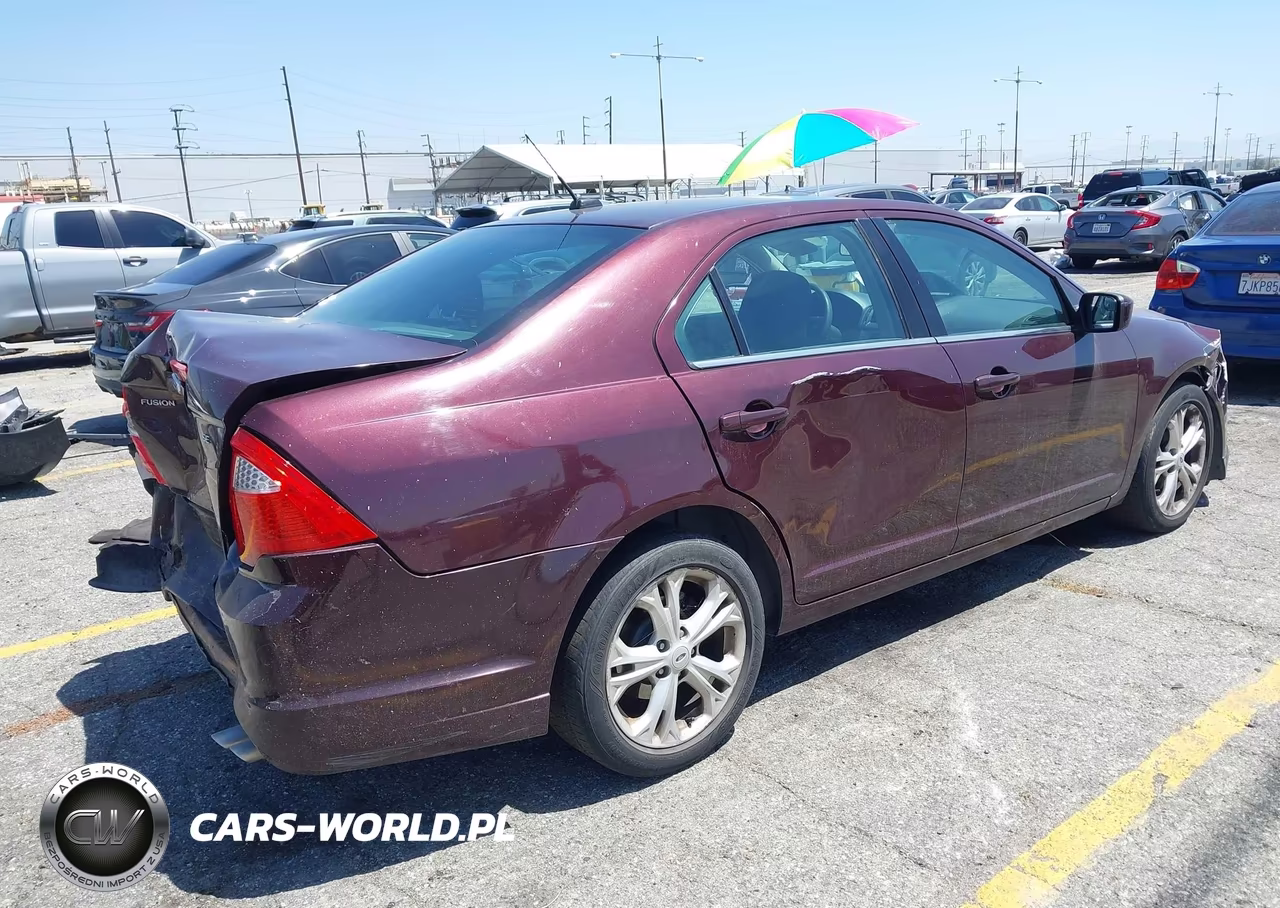 2012 Ford Fusion Se VIN:3FAHP0HA4CR380921 - 4