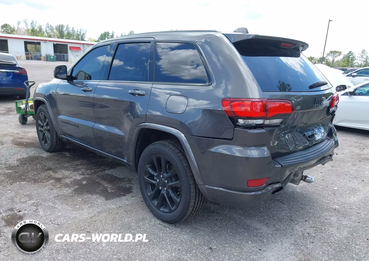 2021 Jeep Grand Cherokee Laredo X 4X2 VIN:1C4RJEAGXMC812987 - 3