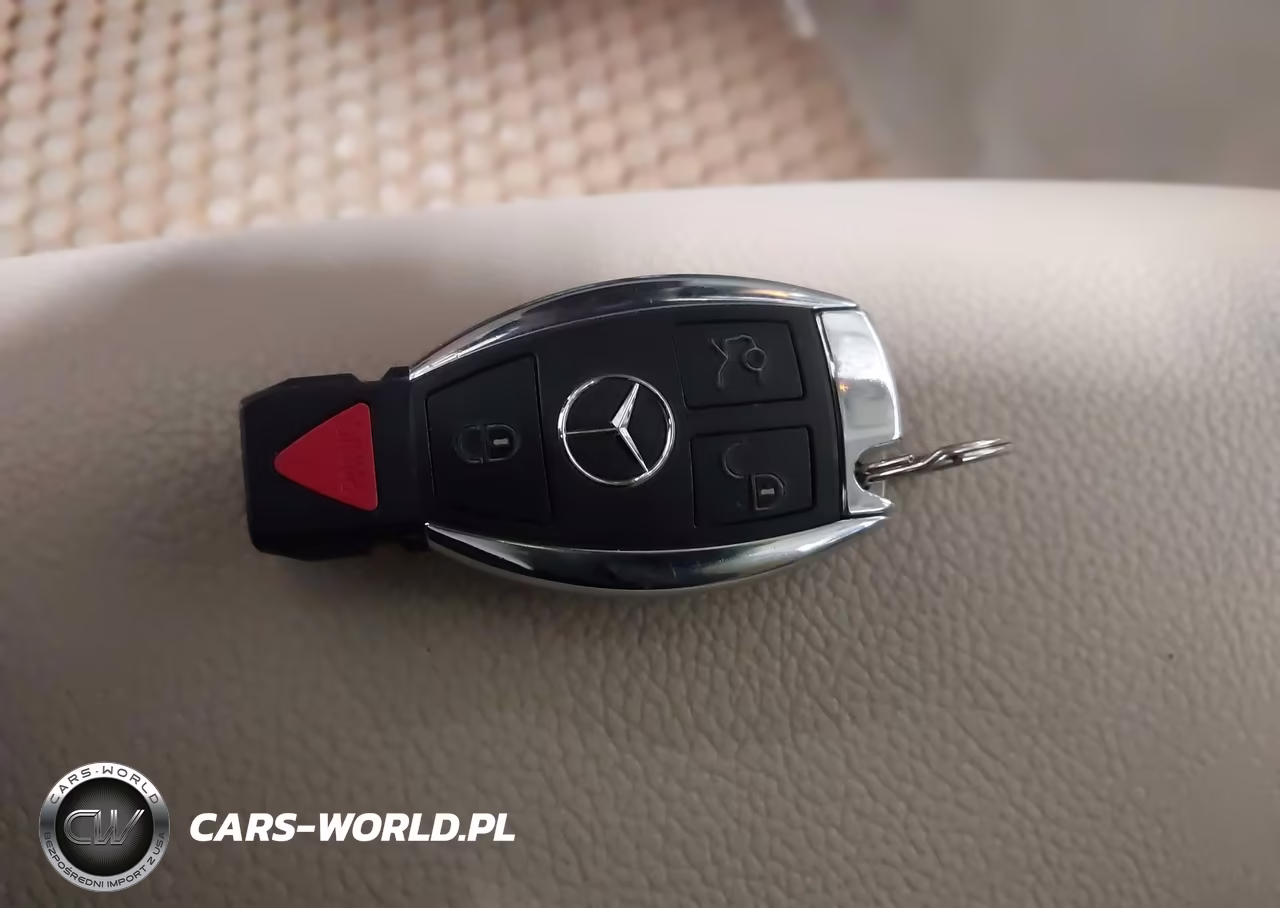 2015 Mercedes-Benz E 350 4Matic VIN:WDDHF8JB8FB135567 - 11