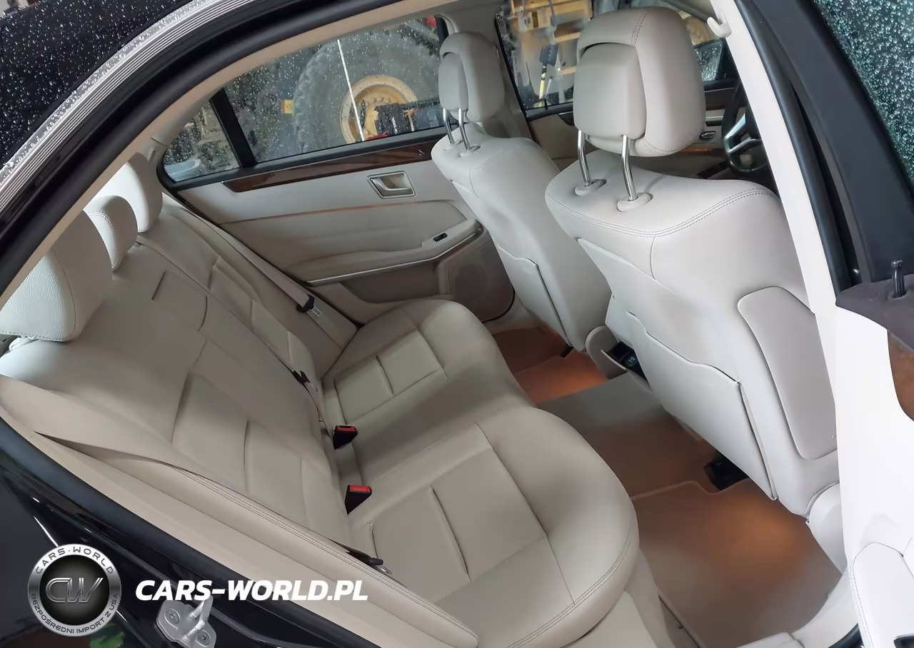 2015 Mercedes-Benz E 350 4Matic VIN:WDDHF8JB8FB135567 - 8