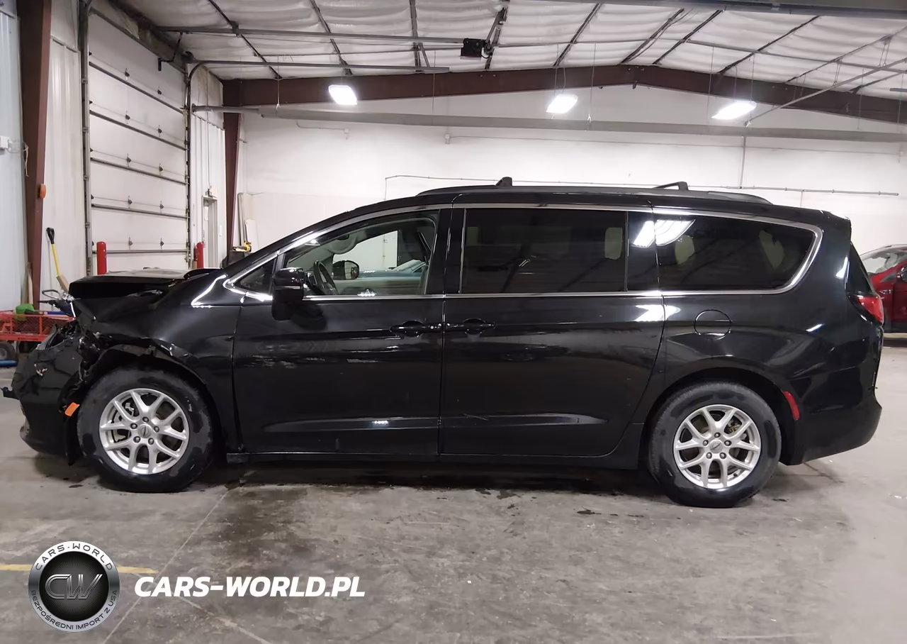 2022 Chrysler Pacifica Touring L VIN:2C4RC1BG2NR141602 - 15