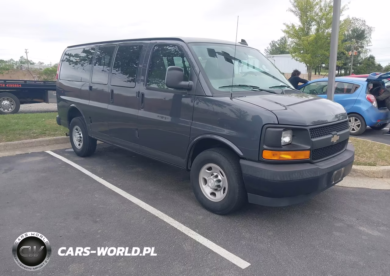 2017 Chevrolet Express 2500 Ls