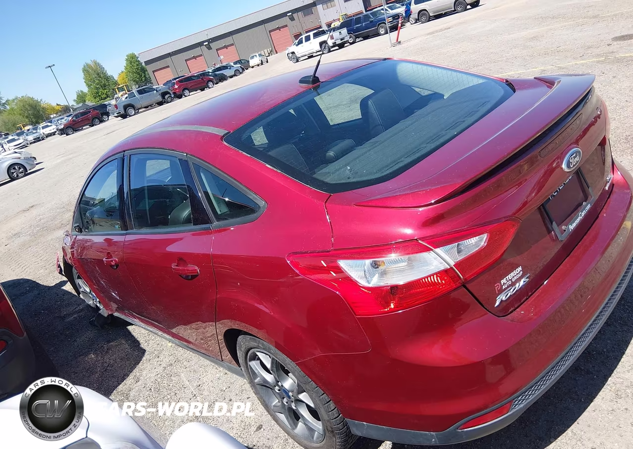 2014 Ford Focus Se VIN:1FADP3F29EL444013 - 3