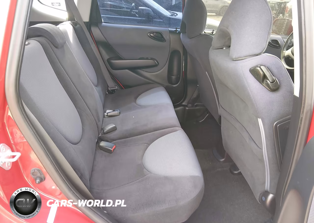 2007 Honda Fit Sport VIN:JHMGD38647S036493 - 8