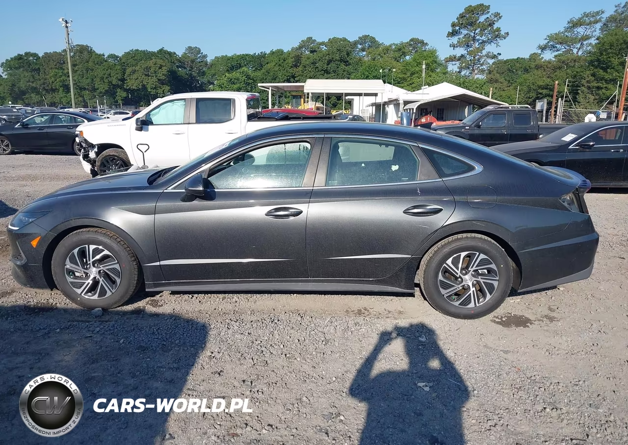 2023 Hyundai Sonata Hybrid Blue VIN:KMHL24JJ8PA081559 - 15