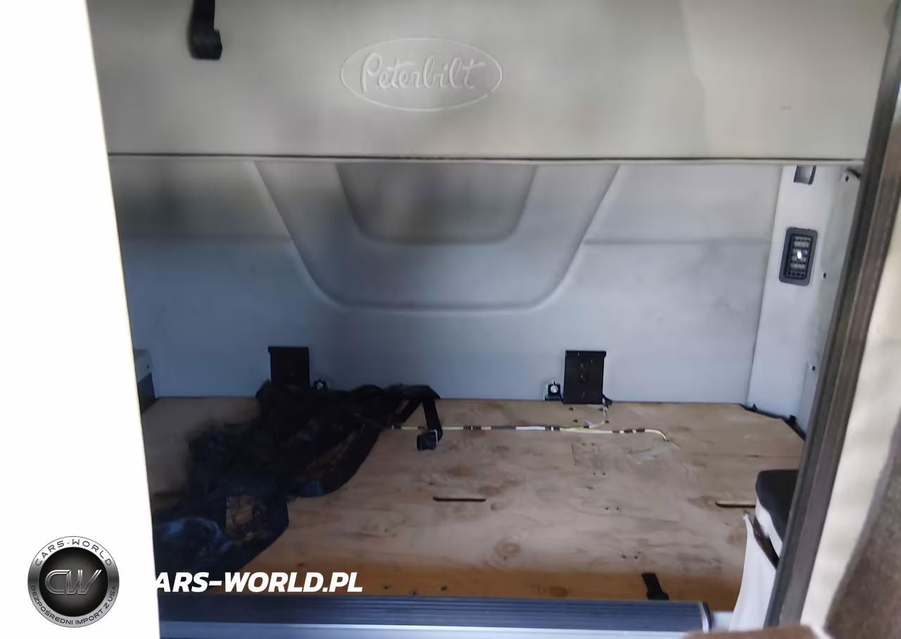 2019 Peterbilt 579 VIN:1XPBDP9X1KD492330 - 6
