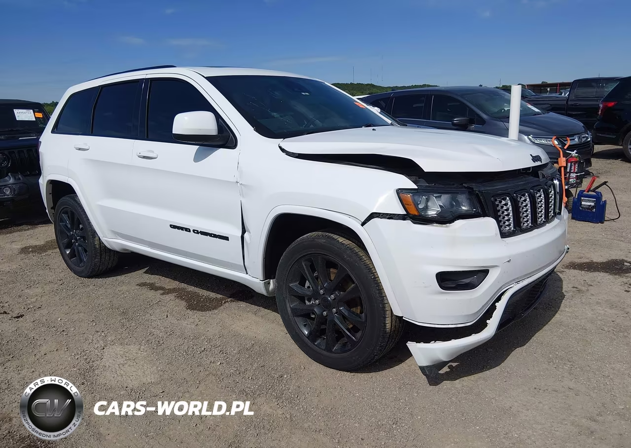 2021 Jeep Grand Cherokee Laredo X 4X4