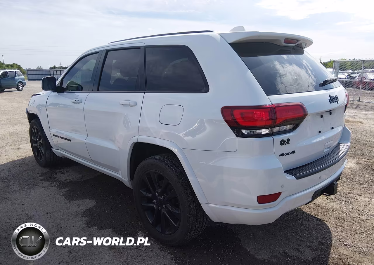 2021 Jeep Grand Cherokee Laredo X 4X4 VIN:1C4RJFAGXMC648422 - 3