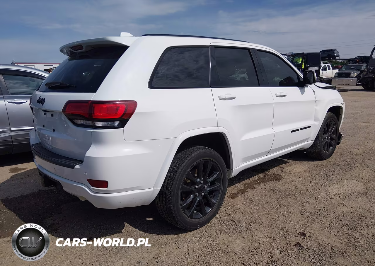 2021 Jeep Grand Cherokee Laredo X 4X4 VIN:1C4RJFAGXMC648422 - 4