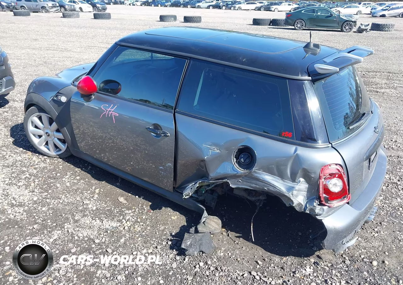 2009 Mini Cooper S VIN:WMWMF73509TW84864 - 3