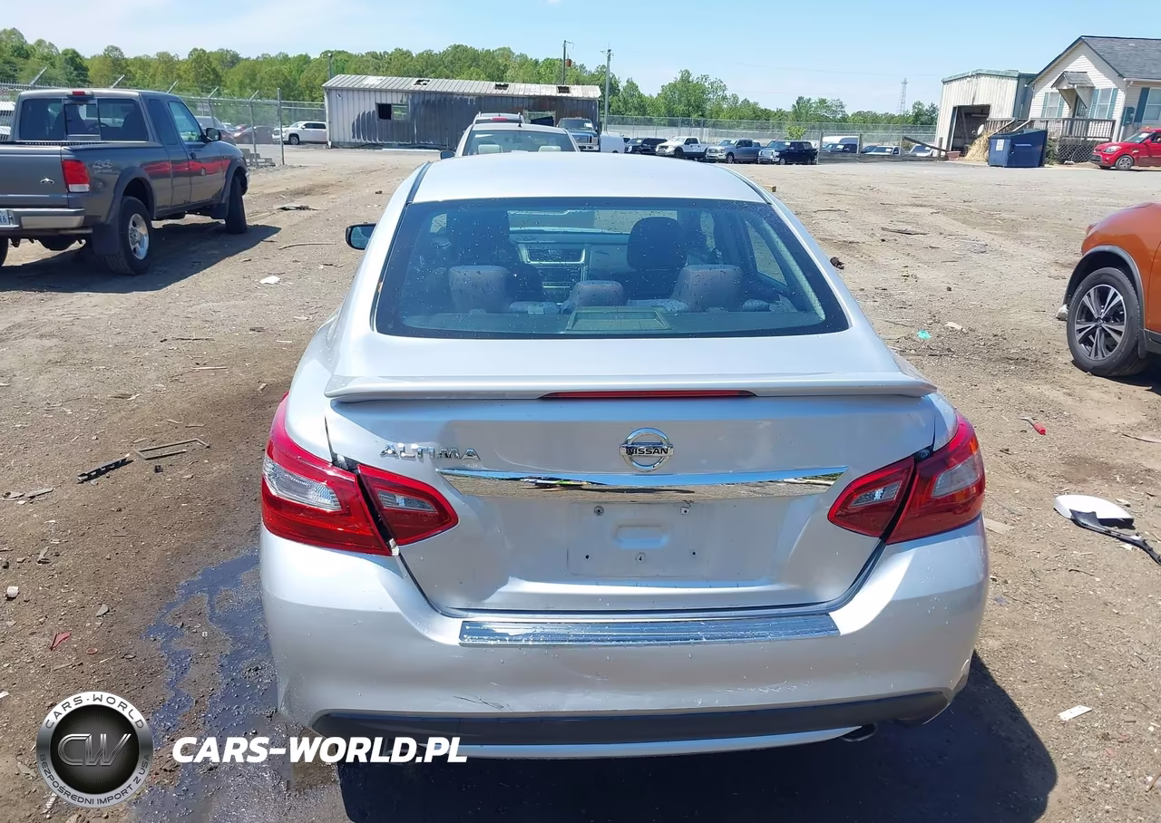 2018 Nissan Altima 2.5 S VIN:1N4AL3AP3JC225964 - 17