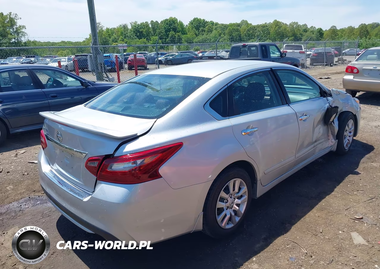2018 Nissan Altima 2.5 S VIN:1N4AL3AP3JC225964 - 4