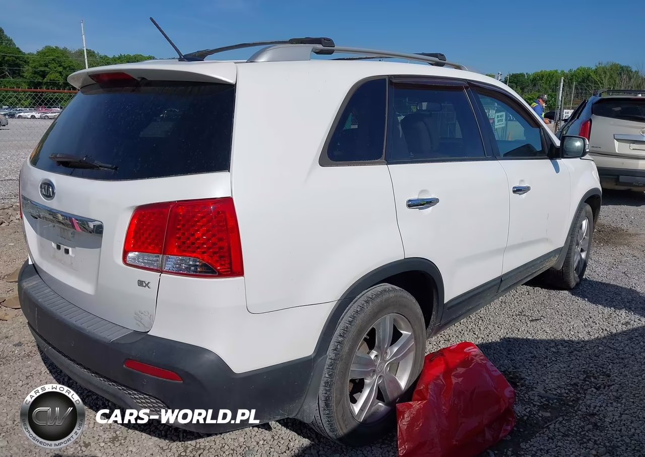 2013 Kia Sorento Ex VIN:5XYKU3A69DG352270 - 4