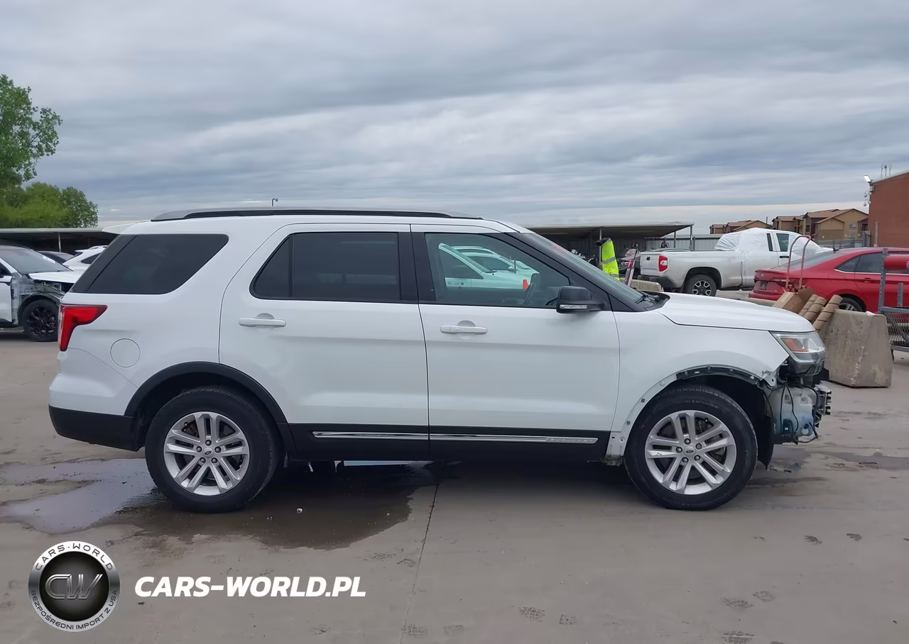 2017 Ford Explorer Xlt VIN:1FM5K7DH8HGB78830 - 13