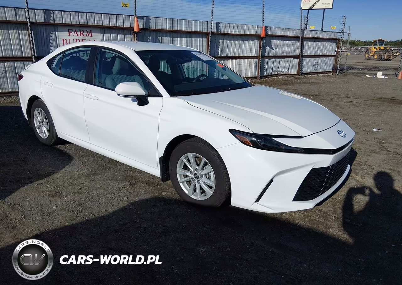 2026 Toyota Camry Le – zdjęcie 1 z 17