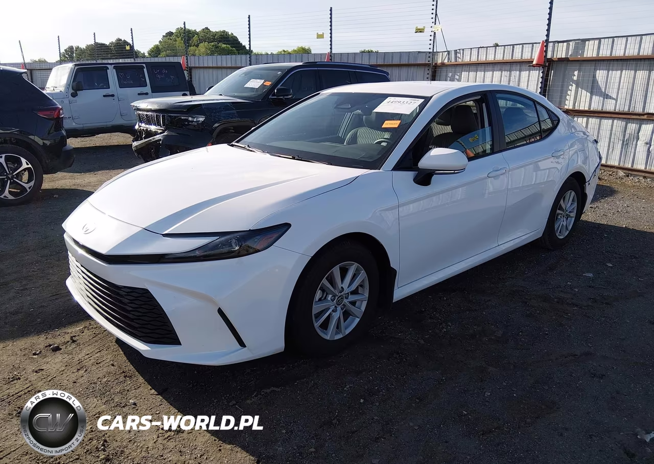 2026 Toyota Camry Le VIN:4T1DAACKXTU236441 - 2