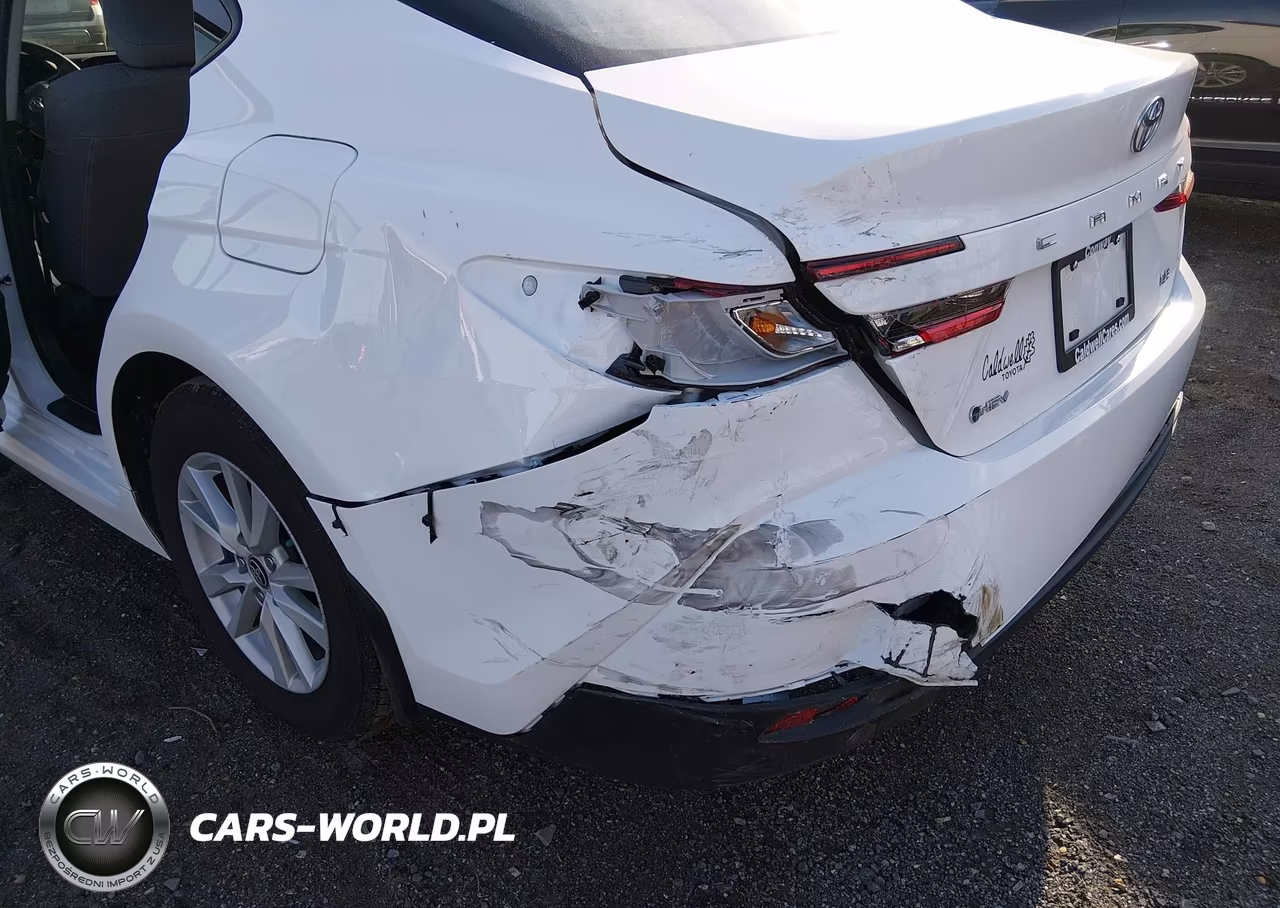 2026 Toyota Camry Le VIN:4T1DAACKXTU236441 - 6