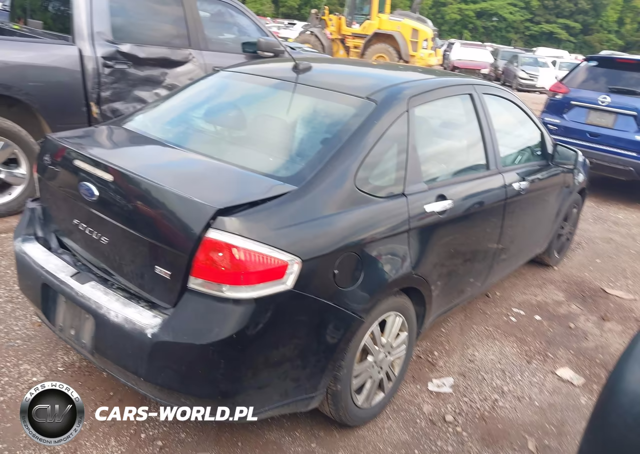 2010 Ford Focus Sel VIN:1FAHP3HN0AW211736 - 4