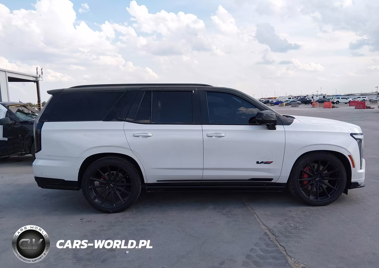 2025 Cadillac Escalade V-Series VIN:1GYS9HR92SR226354 - 13