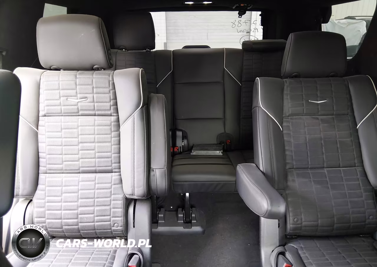 2025 Cadillac Escalade V-Series VIN:1GYS9HR92SR226354 - 17