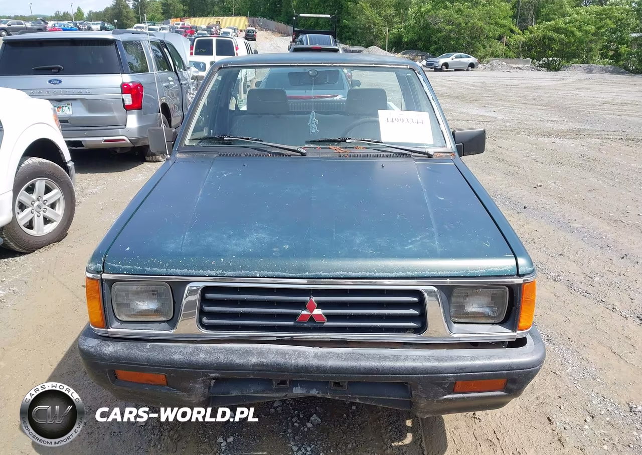 1993 Mitsubishi Mighty Max - S VIN:JA7LS21G4PP000306 - 12