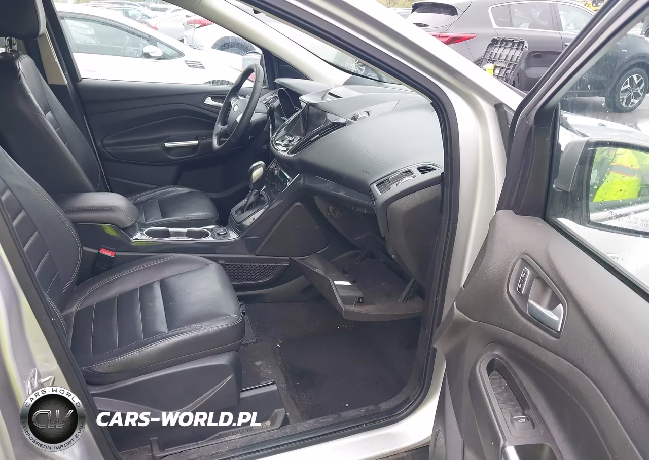 2014 Ford Escape Titanium VIN:1FMCU0J95EUE10951 - 5