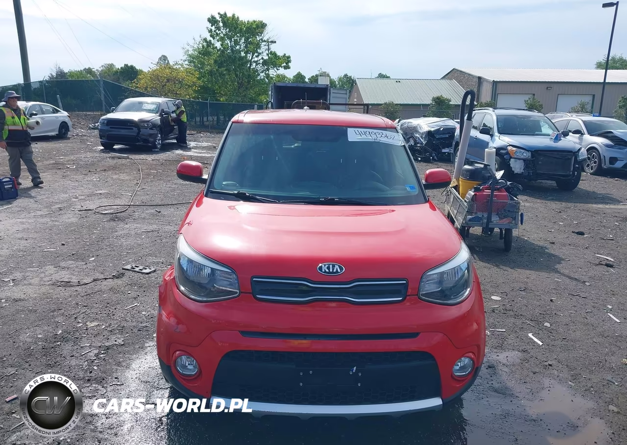 2018 Kia Soul + VIN:KNDJP3A58J7593580 - 12