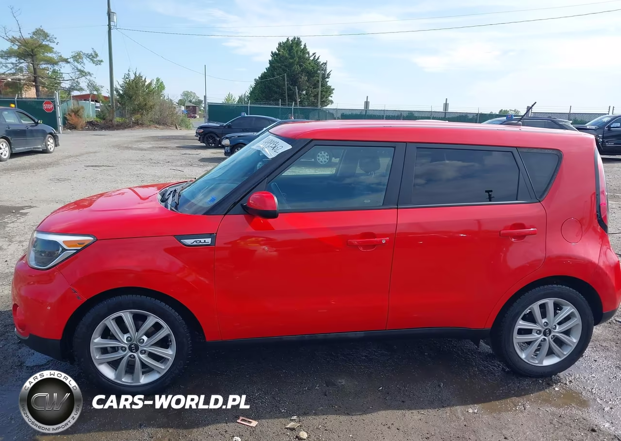 2018 Kia Soul + VIN:KNDJP3A58J7593580 - 14