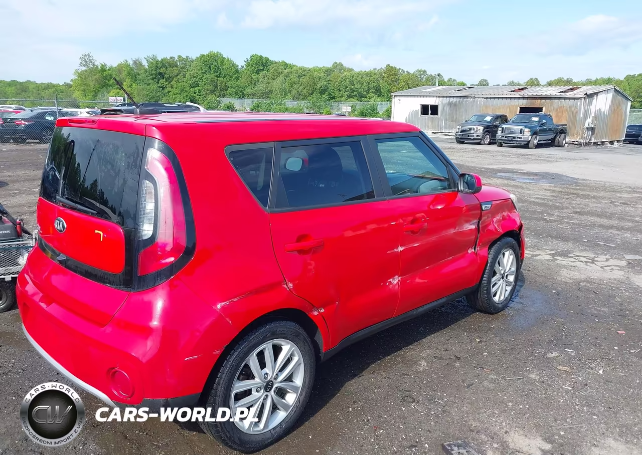 2018 Kia Soul + VIN:KNDJP3A58J7593580 - 4