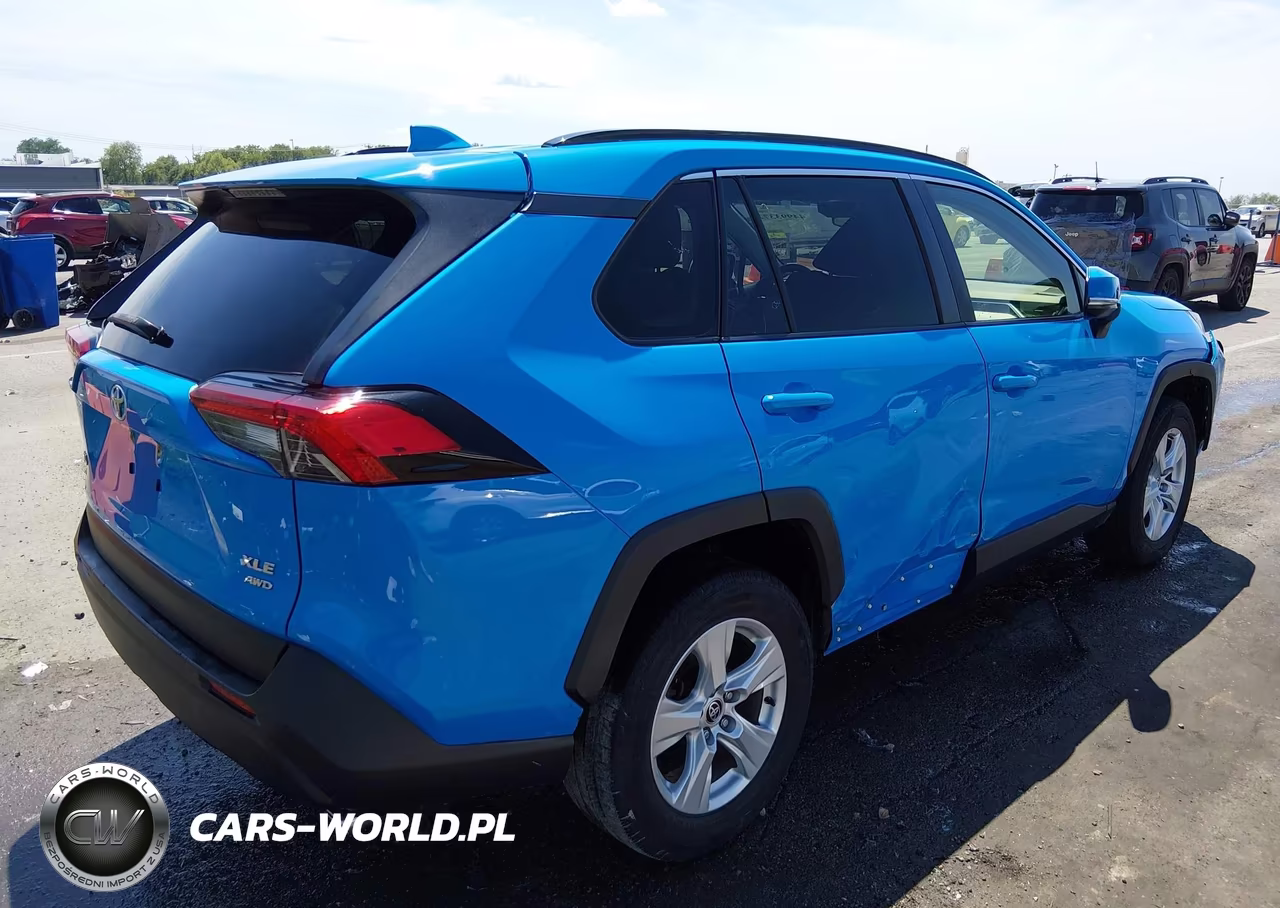 2021 Toyota Rav4 Xle VIN:JTMP1RFV2MD071122 - 4