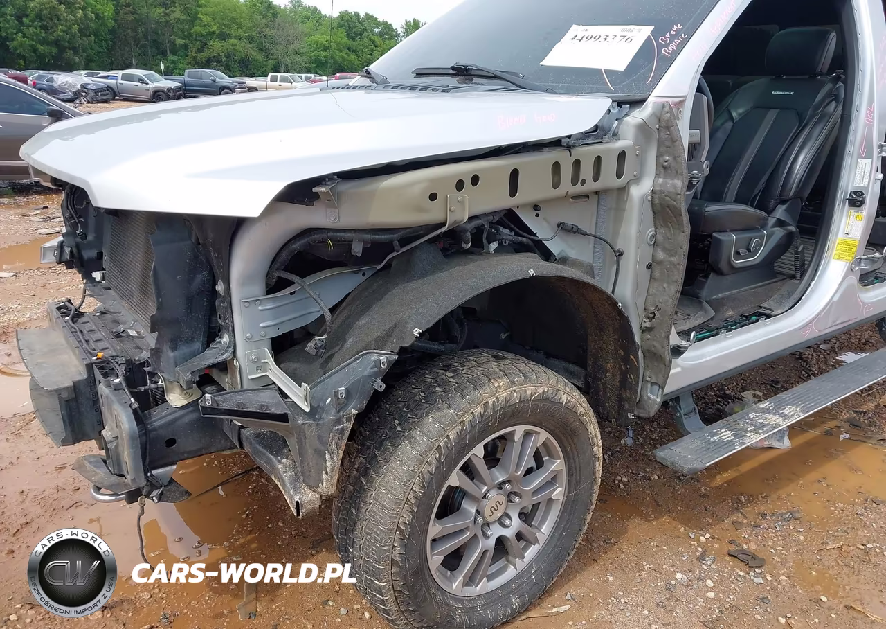 2018 Ford F-150 Platinum VIN:1FTEW1EG7JFA68522 - 17