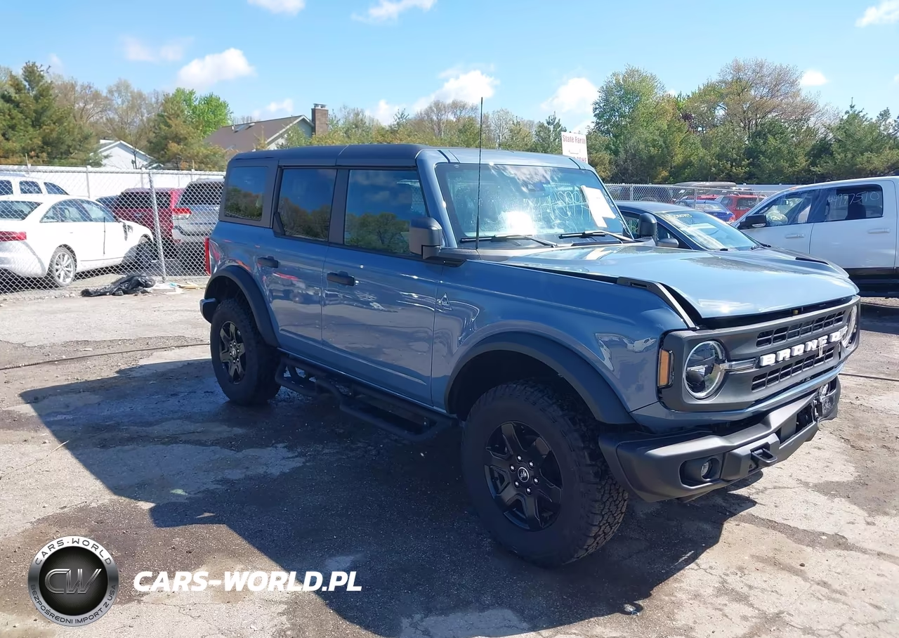 2024 Ford Bronco Black Diamond – zdjęcie 1 z 16