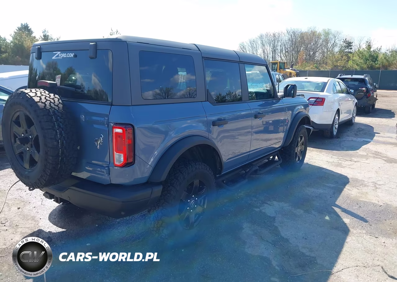 2024 Ford Bronco Black Diamond VIN:1FMEE1BP4RLA08617 - 4