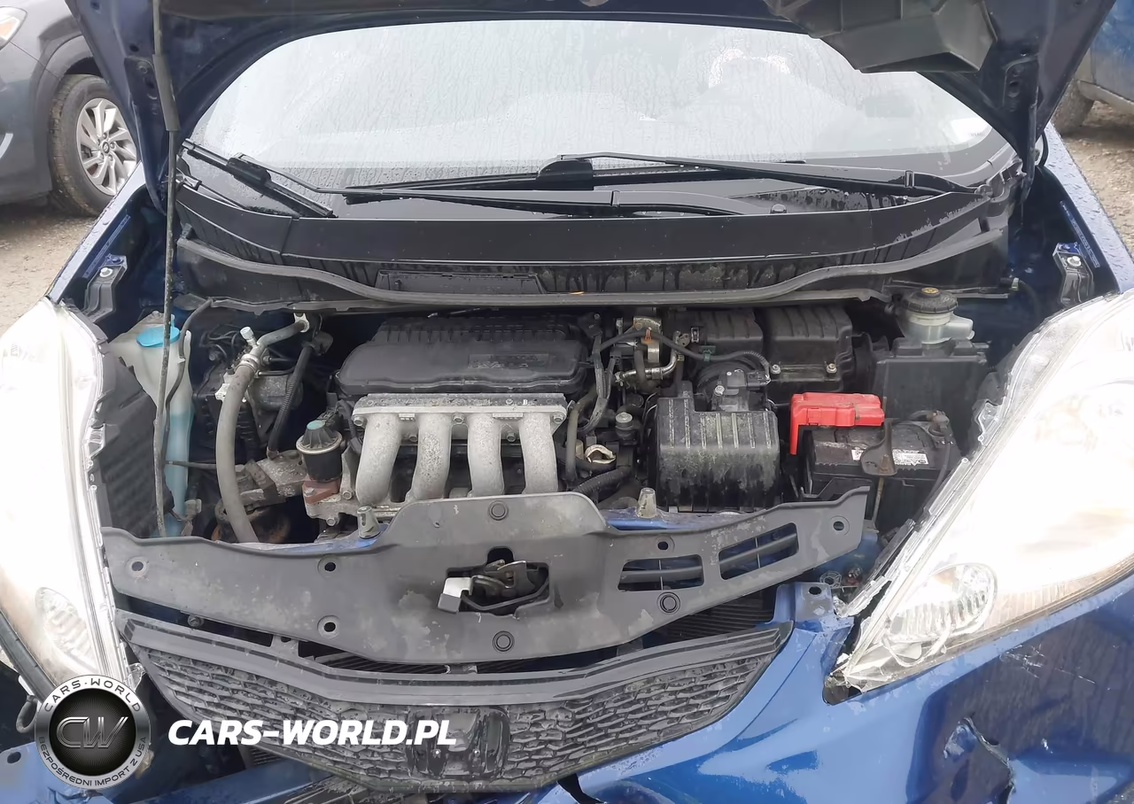 2011 Honda Fit Sport VIN:JHMGE8H5XBC024126 - 10