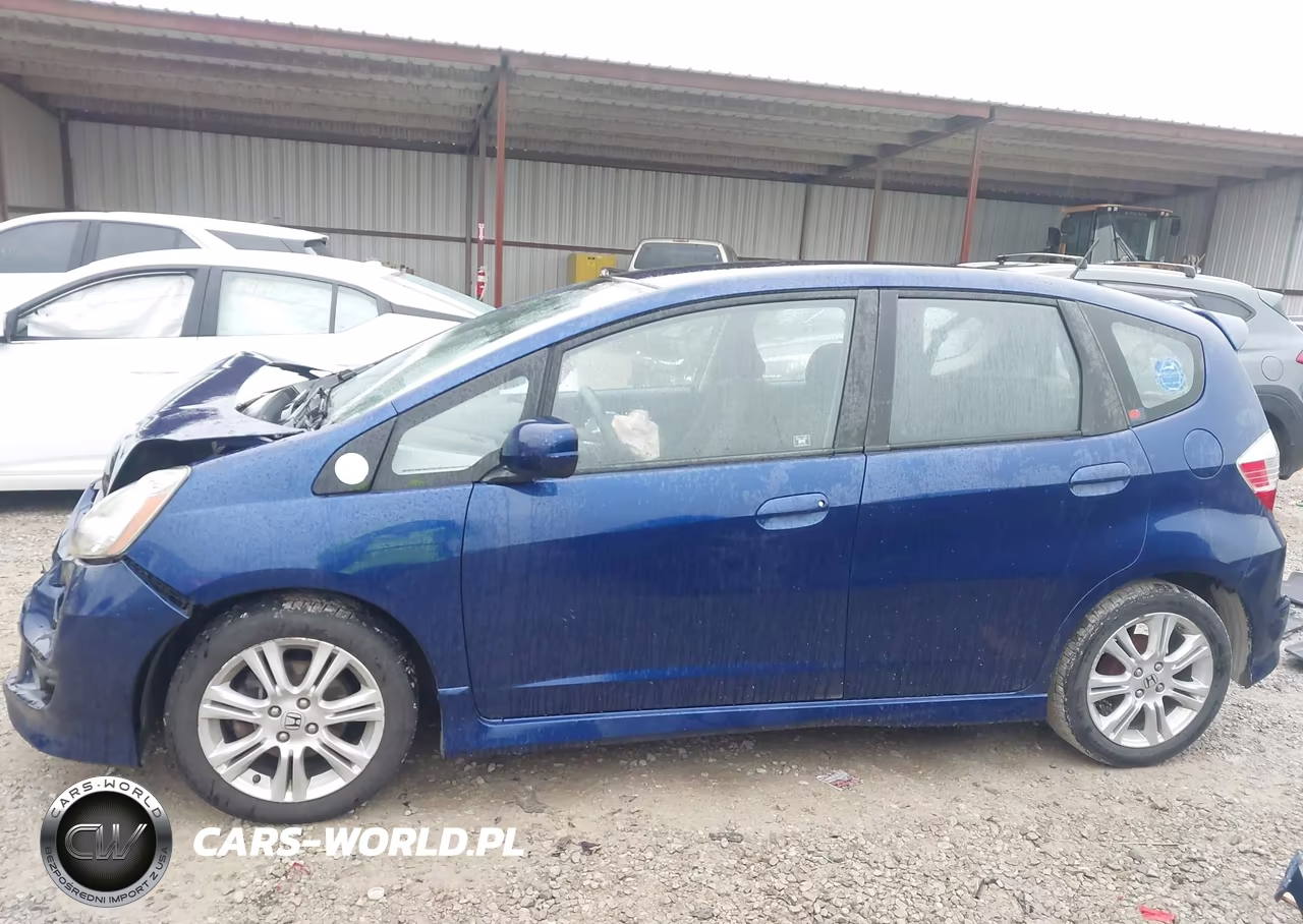 2011 Honda Fit Sport VIN:JHMGE8H5XBC024126 - 14
