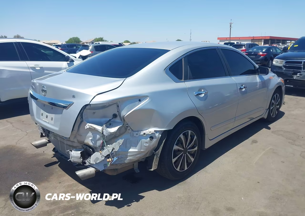 2015 Nissan Altima 2.5 S VIN:1N4AL3AP9FC568866 - 4