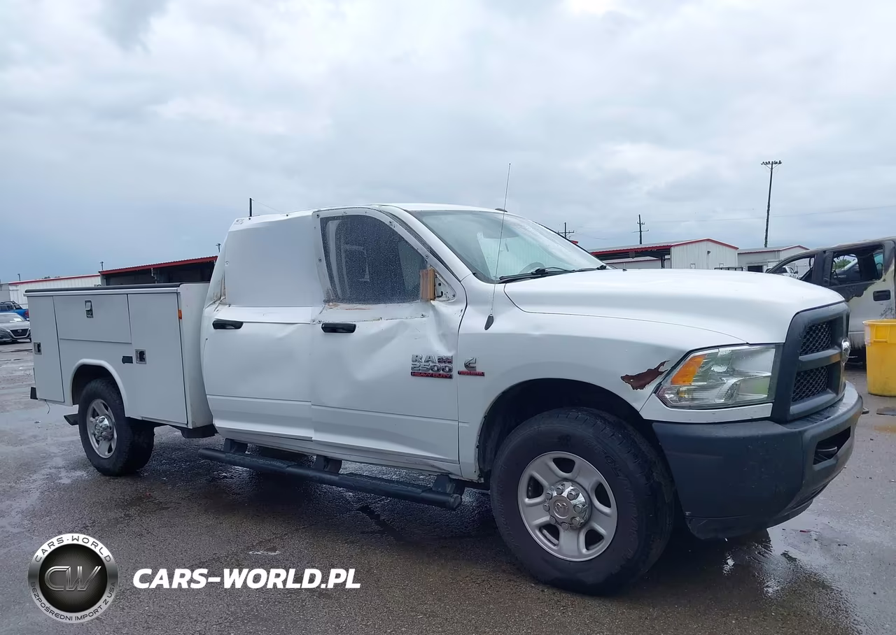 2017 Ram 2500 Tradesman 4X2 8' Box VIN:3C6UR4HL4HG705721 - 14