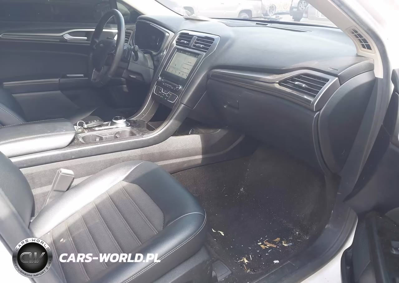 2017 Ford Fusion Se VIN:3FA6P0HD8HR402055 - 5