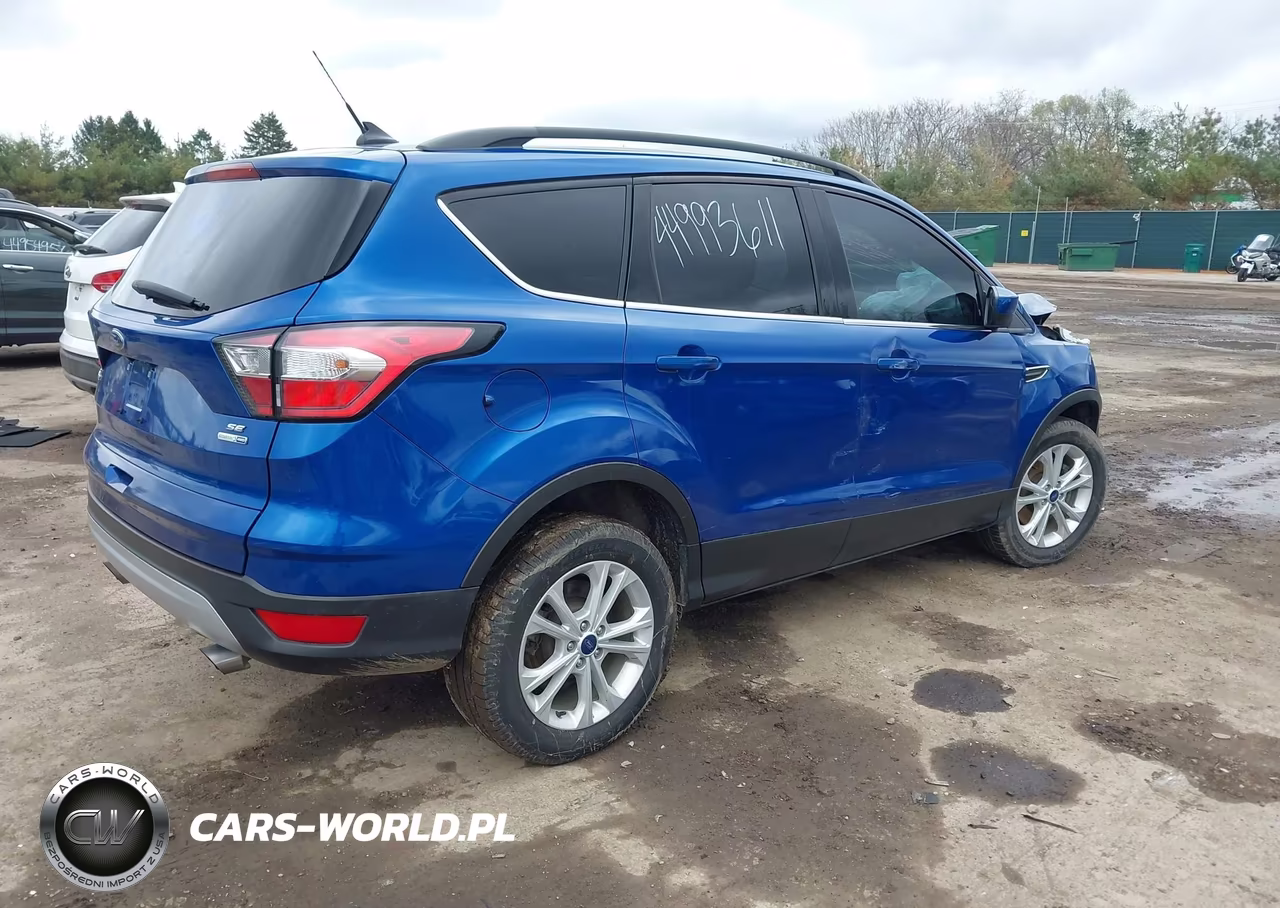 2018 Ford Escape Se VIN:1FMCU9GD5JUB53929 - 4