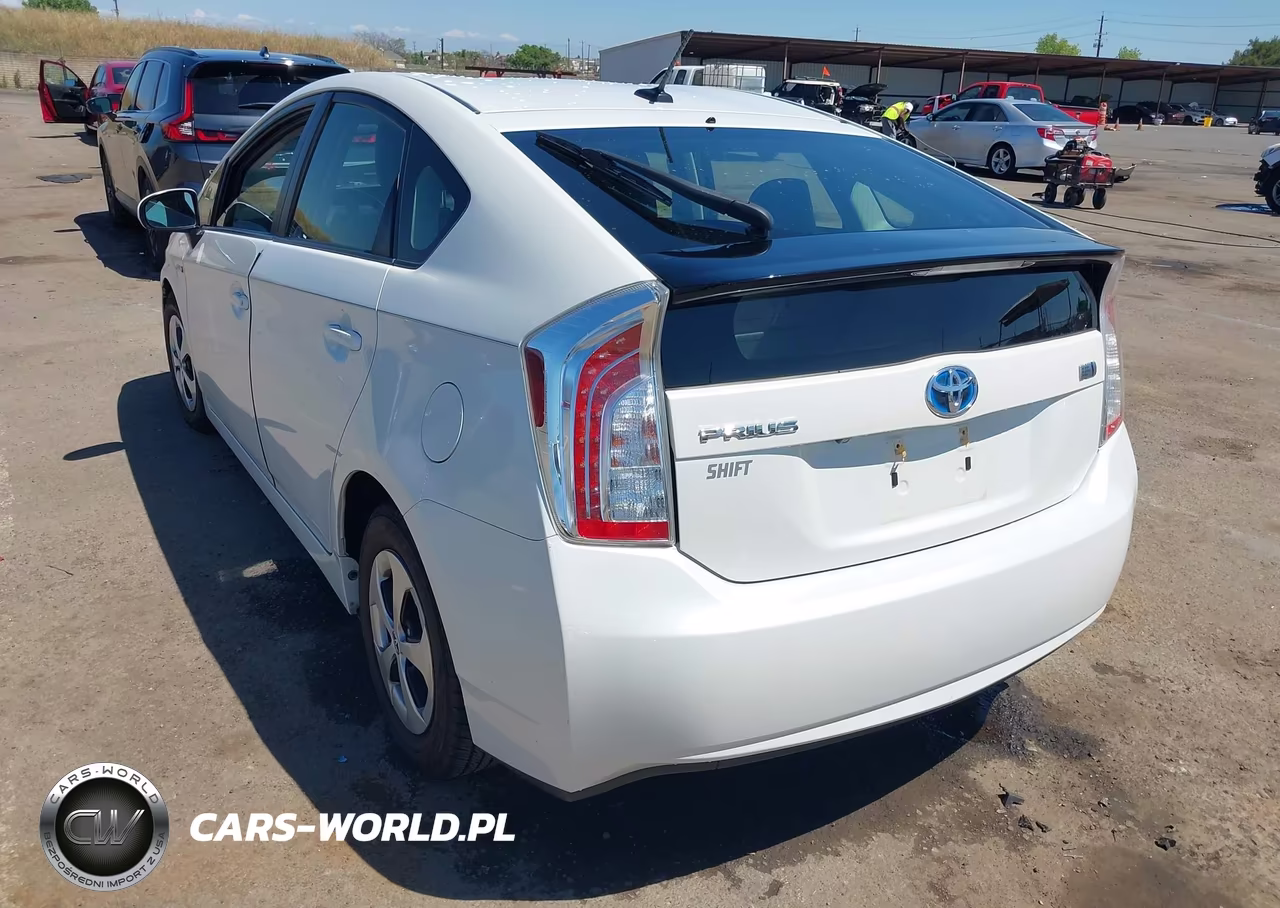 2015 Toyota Prius Four VIN:JTDKN3DU0F1914664 - 3