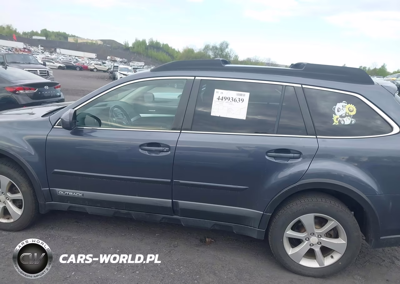 2014 Subaru Outback 2.5I Premium VIN:4S4BRBCC9E3303747 - 14
