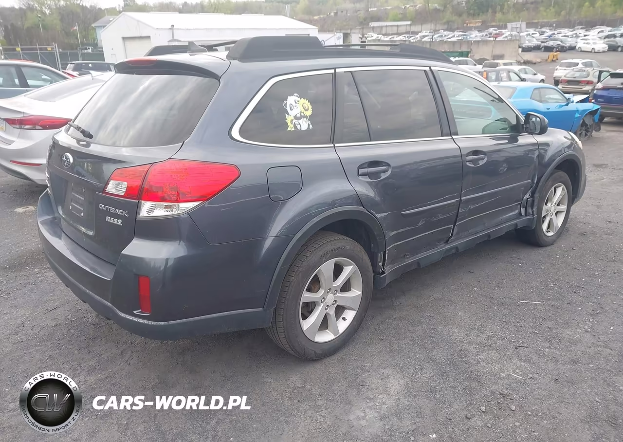 2014 Subaru Outback 2.5I Premium VIN:4S4BRBCC9E3303747 - 4