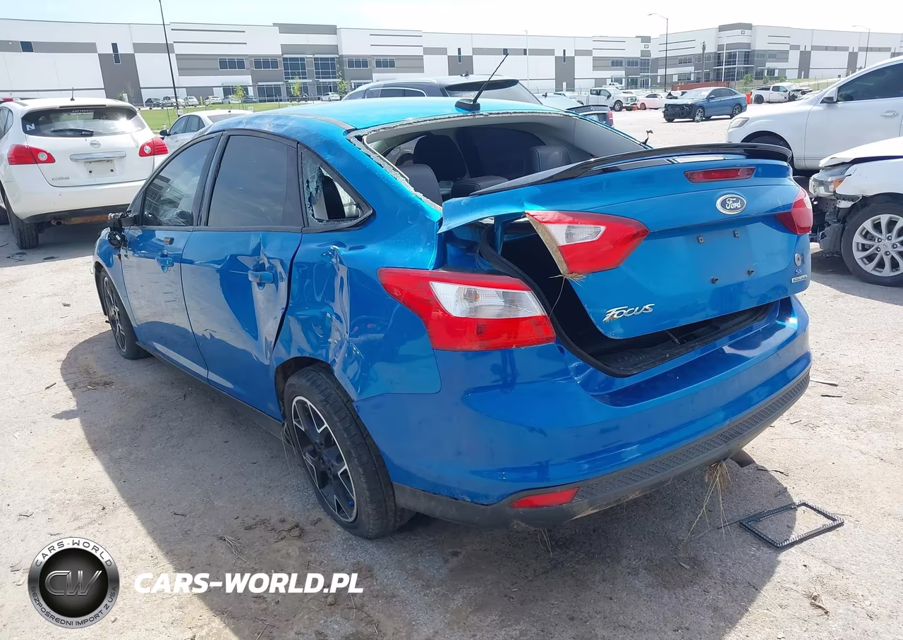 2014 Ford Focus Se VIN:1FADP3F28EL348731 - 3